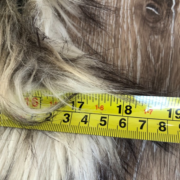 Womens Black Faux Fur Brown and Cream Soft Cozy Apres Ski Cozy Winter Vest Sz S - Picture 8 of 9